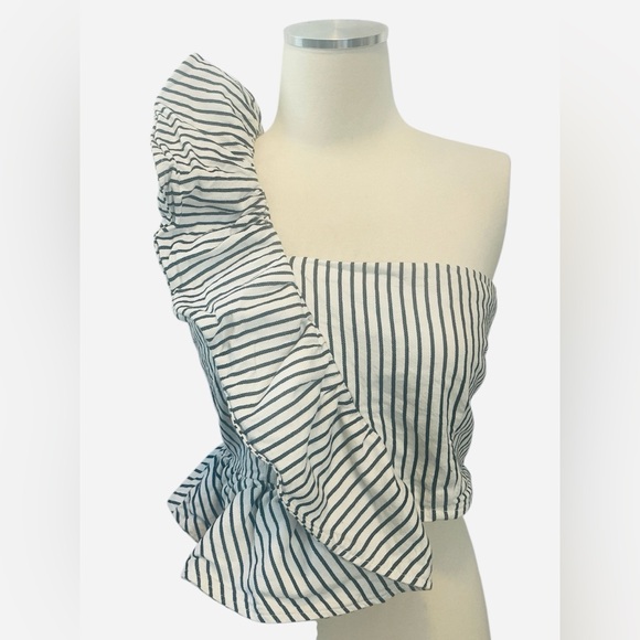 Striped One-Shoulder Ruffle Crop Top - Picture 4 of 10